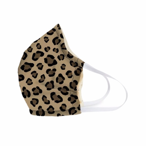 Vera Bradley Leopard Face Mask - Picture 6 of 6